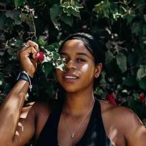 Meet your Posher, Ariana